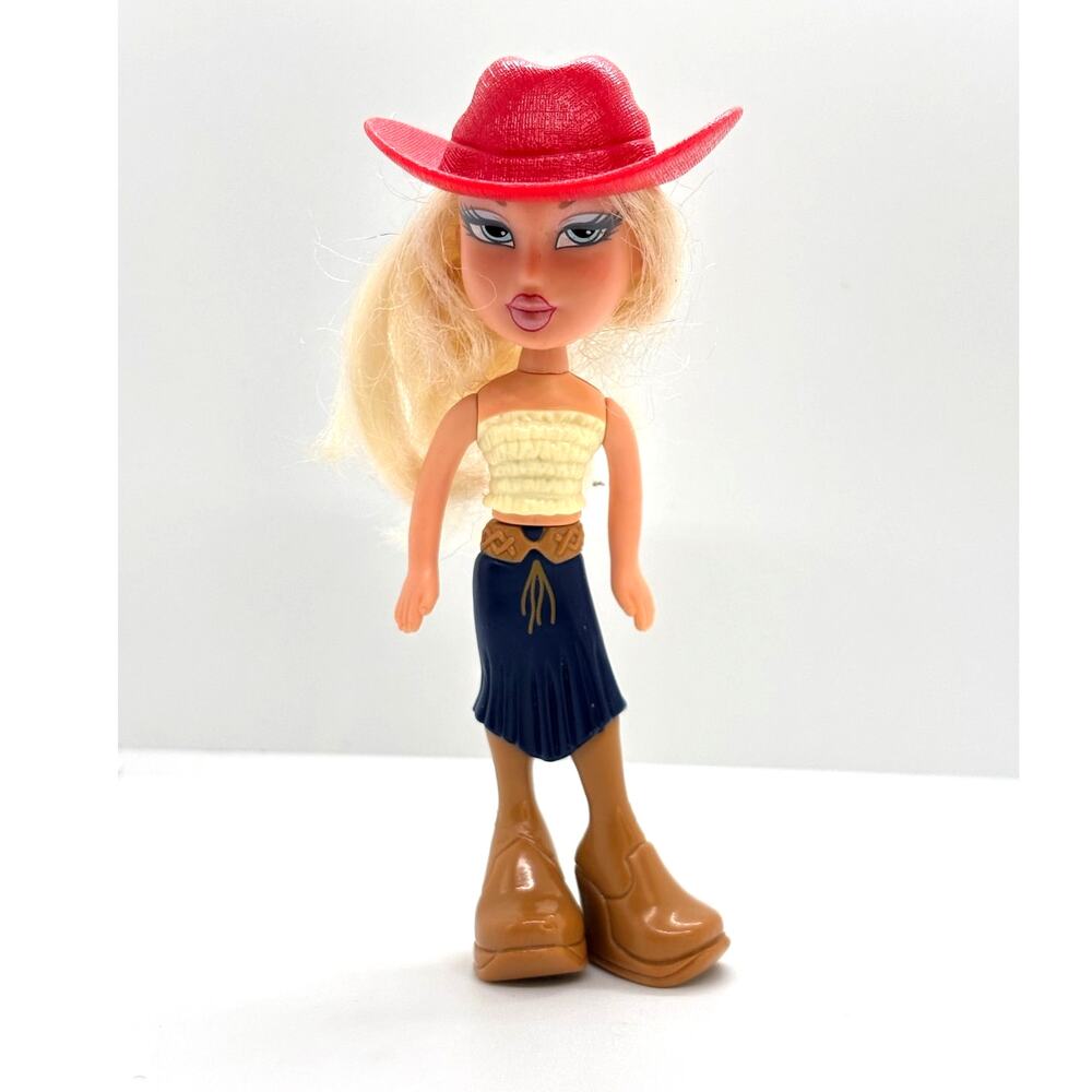 Vintage 2003 McDonald's Happy Meal Bratz Cloe Mini Doll